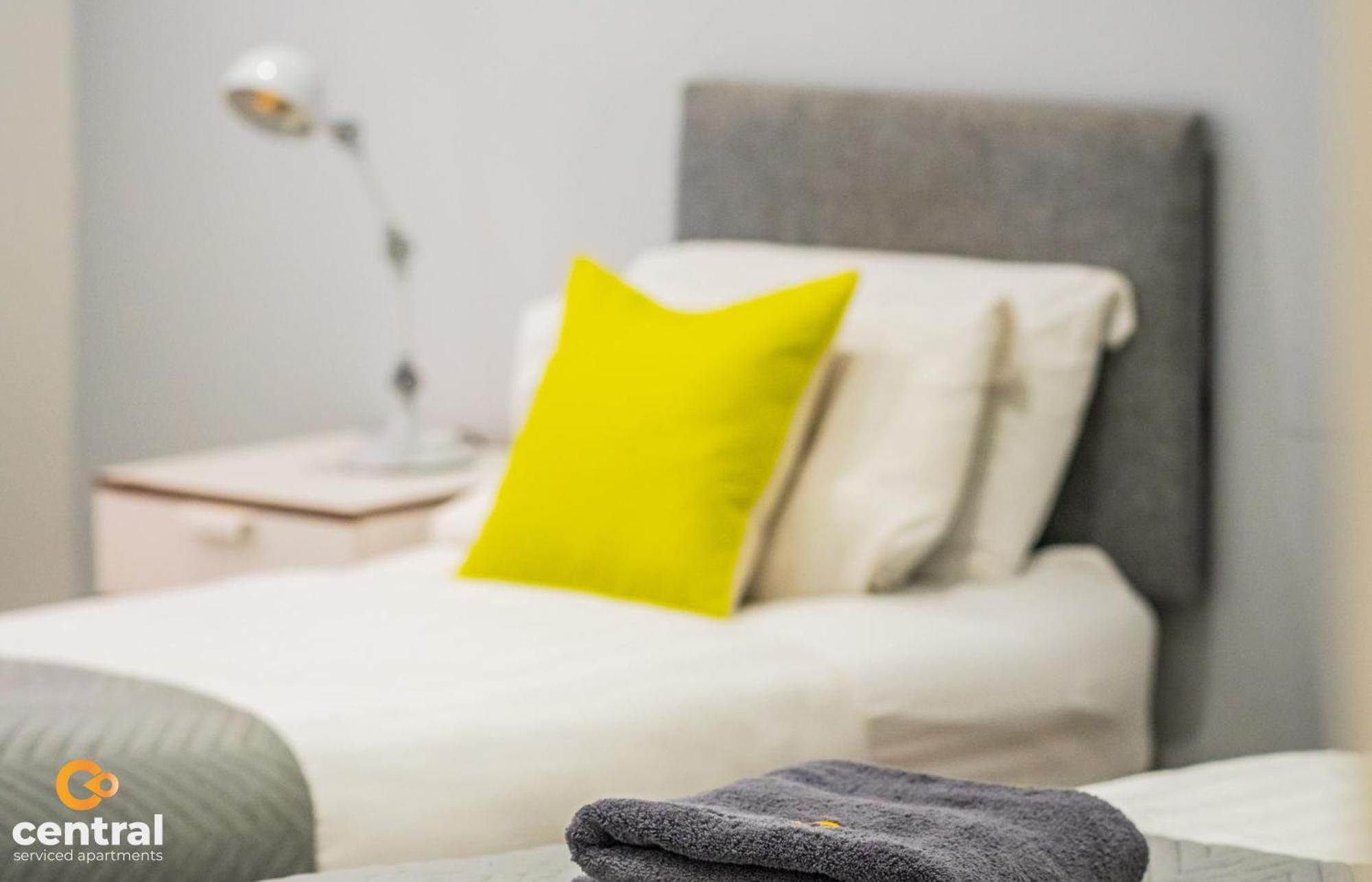 Central Serviced Apartments - 2 Bedroom - Walk Away From City Centre & Universities - Sleeps 4 - 1 X Double 2 X Single - Smart Tvs In All Rooms - Short Term Stays Welcome - Walk Away From Train & Bus Station - Preferred Location For Short Stay In Dun Dundee Exteriör bild