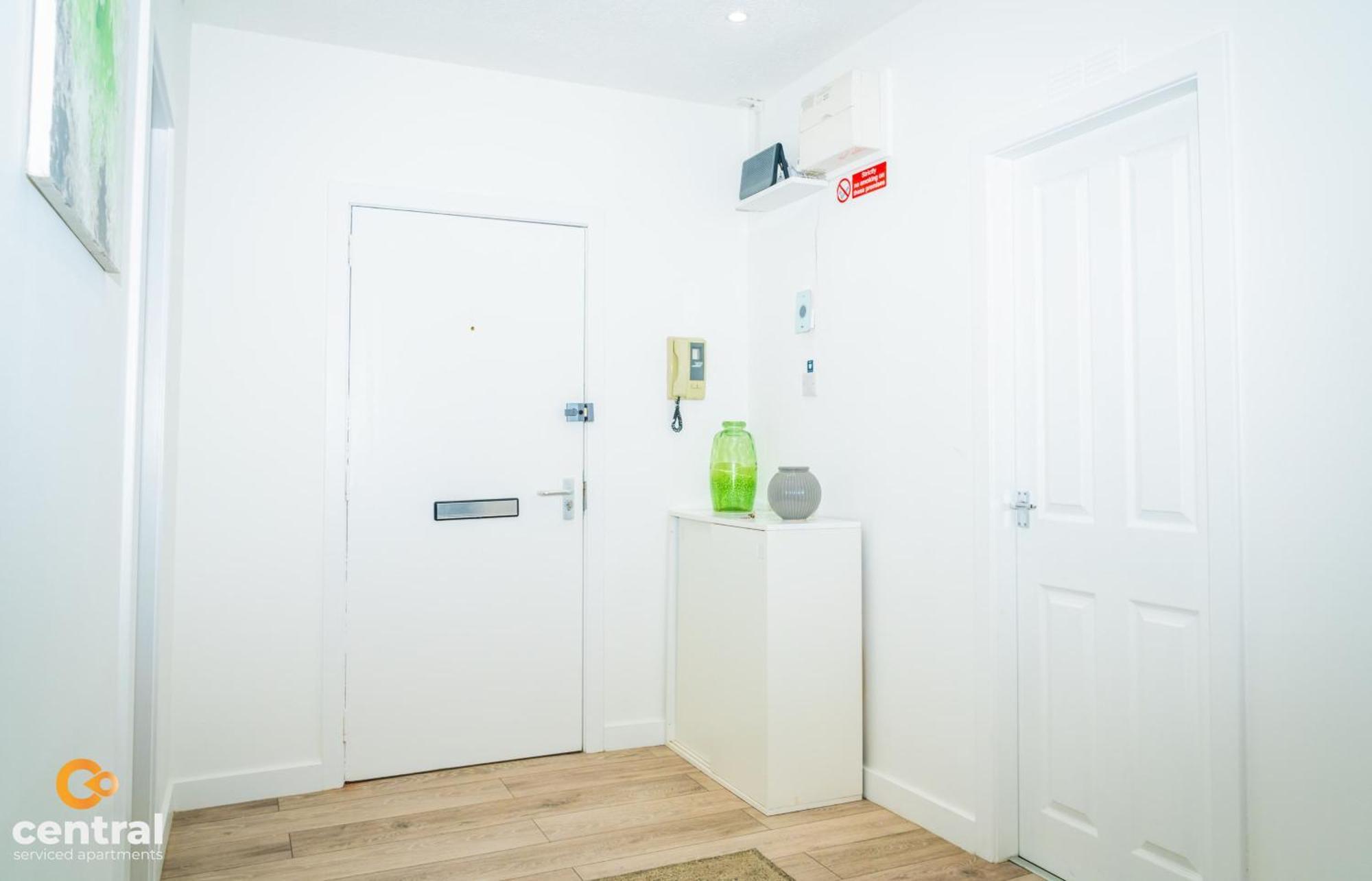 Central Serviced Apartments - 2 Bedroom - Walk Away From City Centre & Universities - Sleeps 4 - 1 X Double 2 X Single - Smart Tvs In All Rooms - Short Term Stays Welcome - Walk Away From Train & Bus Station - Preferred Location For Short Stay In Dun Dundee Exteriör bild